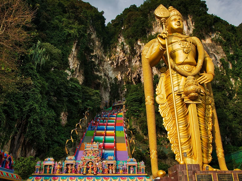 Malaysia-Tour-batu-caves